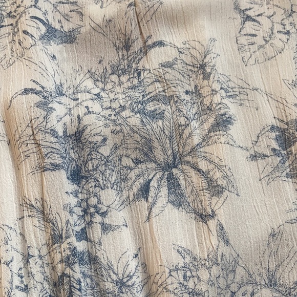 Blouse - Picture 2 of 4